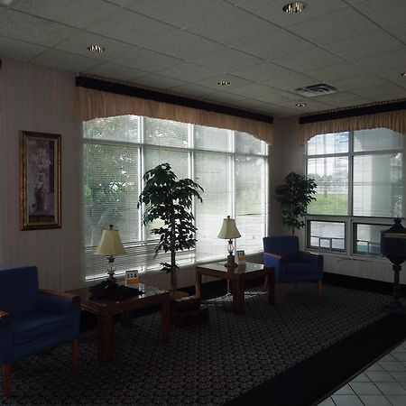 Knights Inn Elyria Bagian luar foto